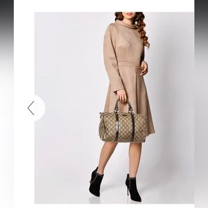 Gucci Beige/Brown GG Supreme Canvas and Patent Leather Medium Joy Boston Bag